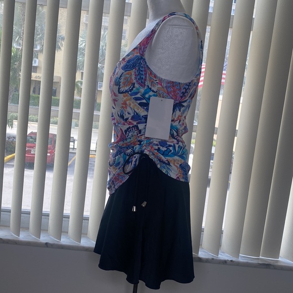 One piece swimsuit - Picture 7 of 12